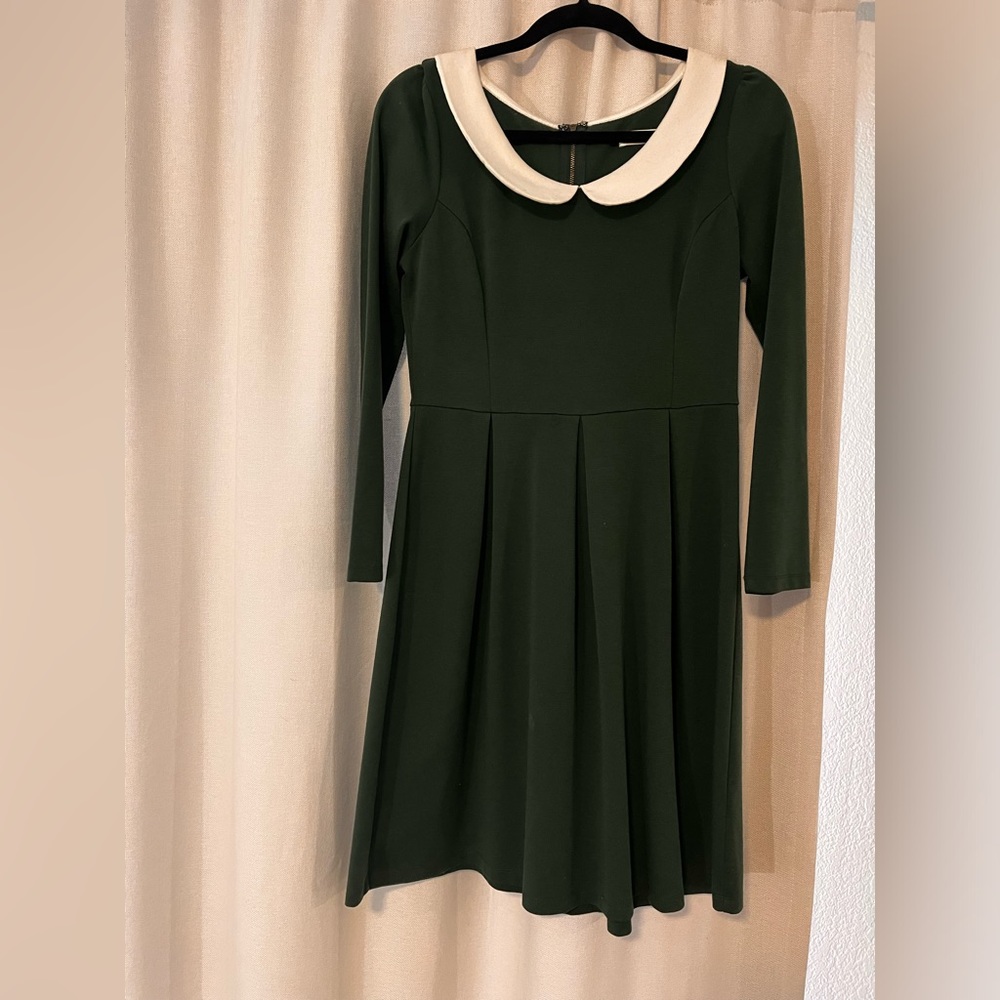 Green collared dress